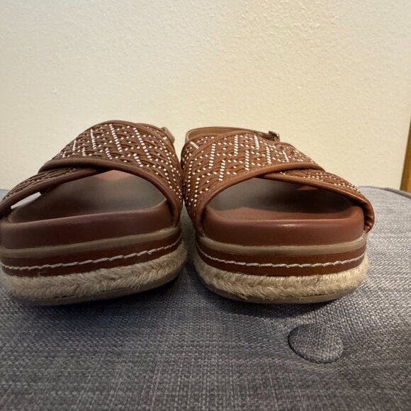 Universal Thread Elisa - Picture 9 of 10